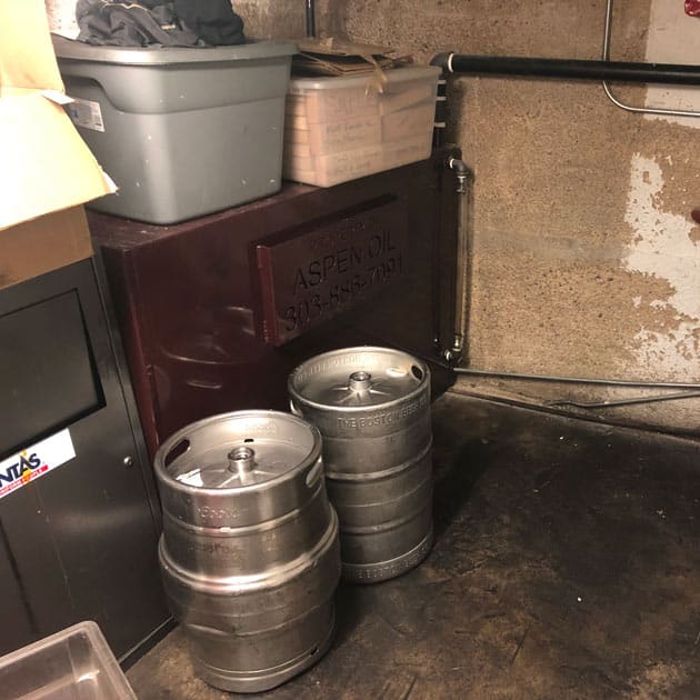 Aspen Oil container